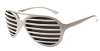 Hvide shutter-shades med solbrille glas